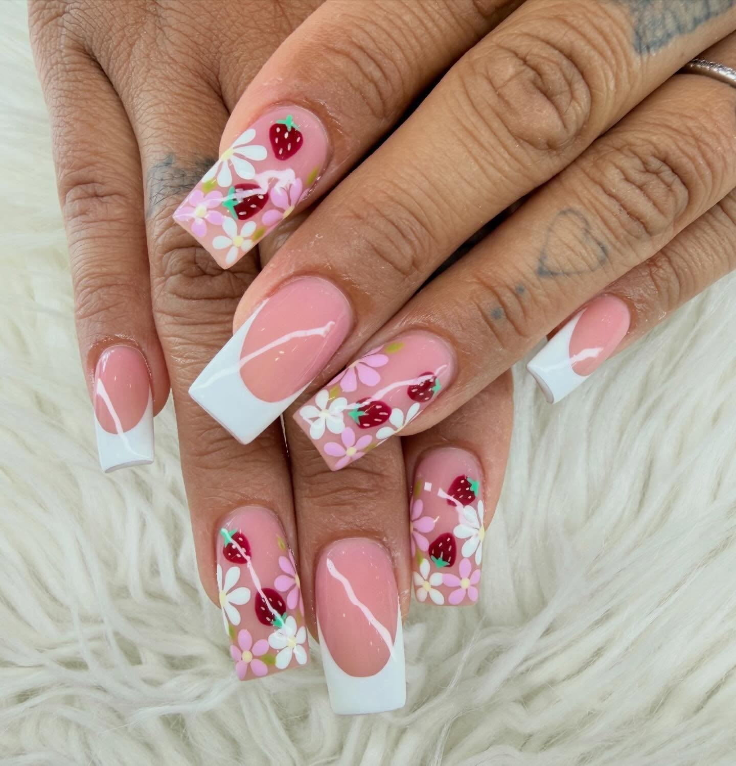 Nails World